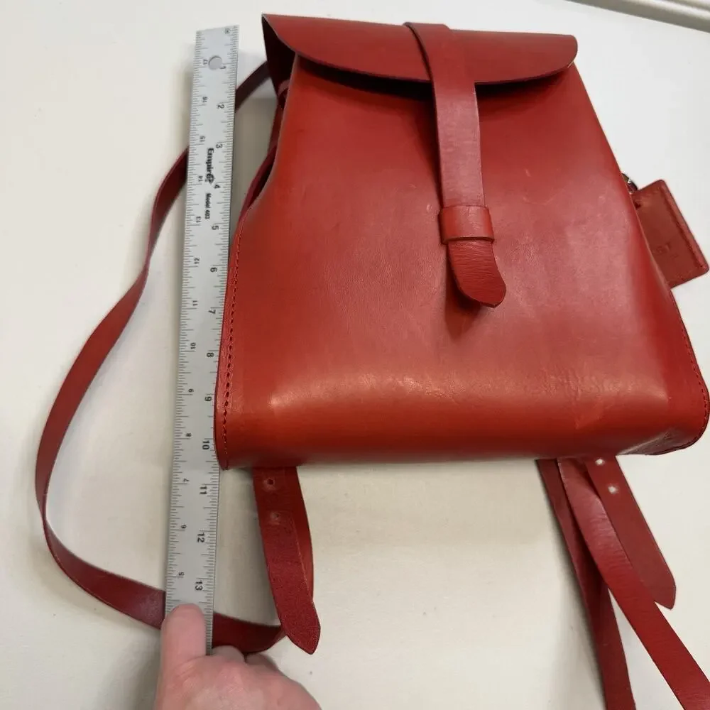 The Dust Company Sole Aged Leather Small Backpack Red Adjustable Italy MSRP 368$ - Picture 8 of 9